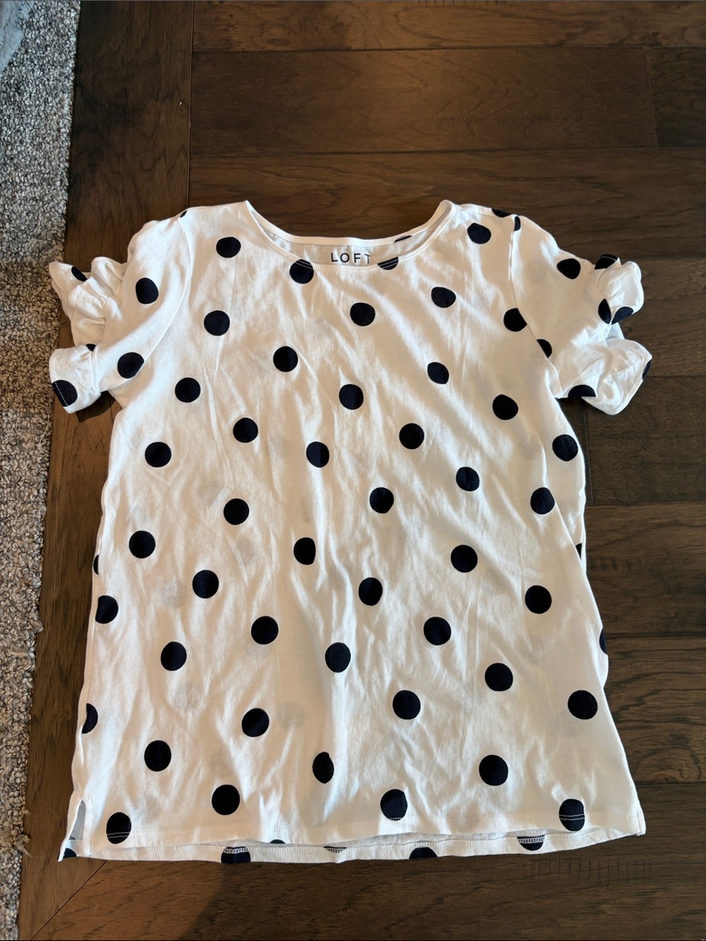 New With Tags Loft Polka Dot Ruffle Sleeve T Shirt Sz M